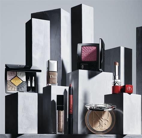 dior power look fall 2019|DIOR MAKEUP FALL 2019 POWER LOOK COLLECTION.